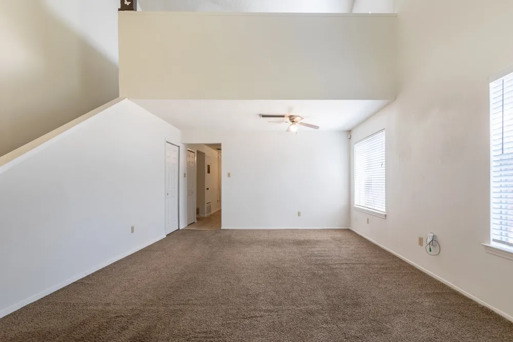 209 Pebblebrook Street Arlington, TX 76014