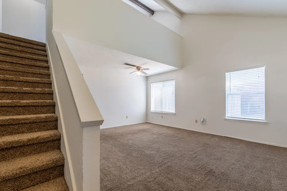 209 Pebblebrook Street Arlington, TX 76014