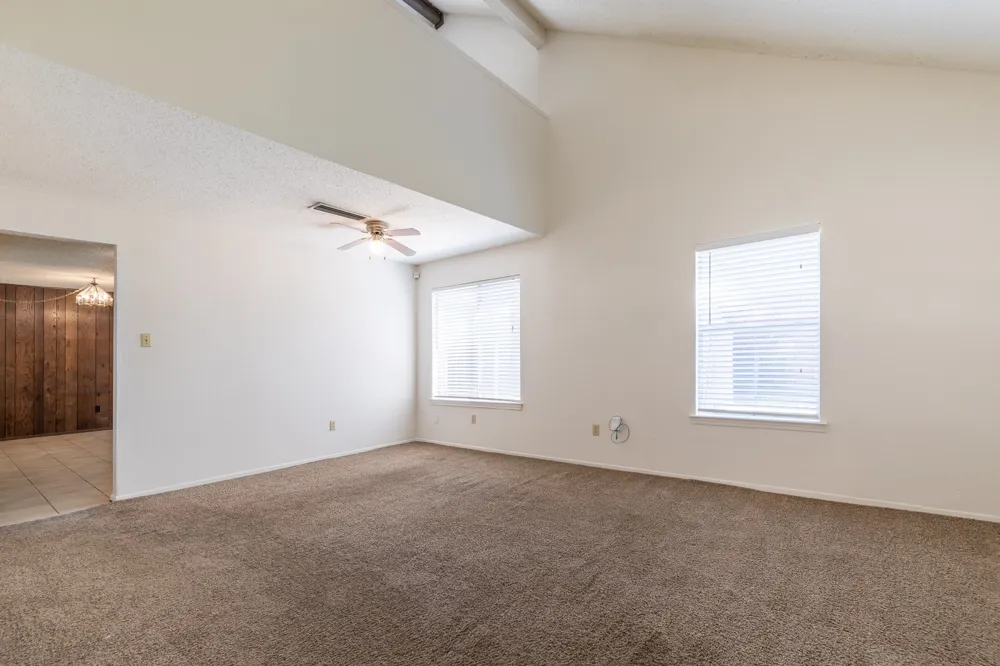 209 Pebblebrook Street Arlington, TX 76014