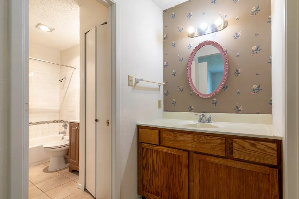 209 Pebblebrook Street Arlington, TX 76014