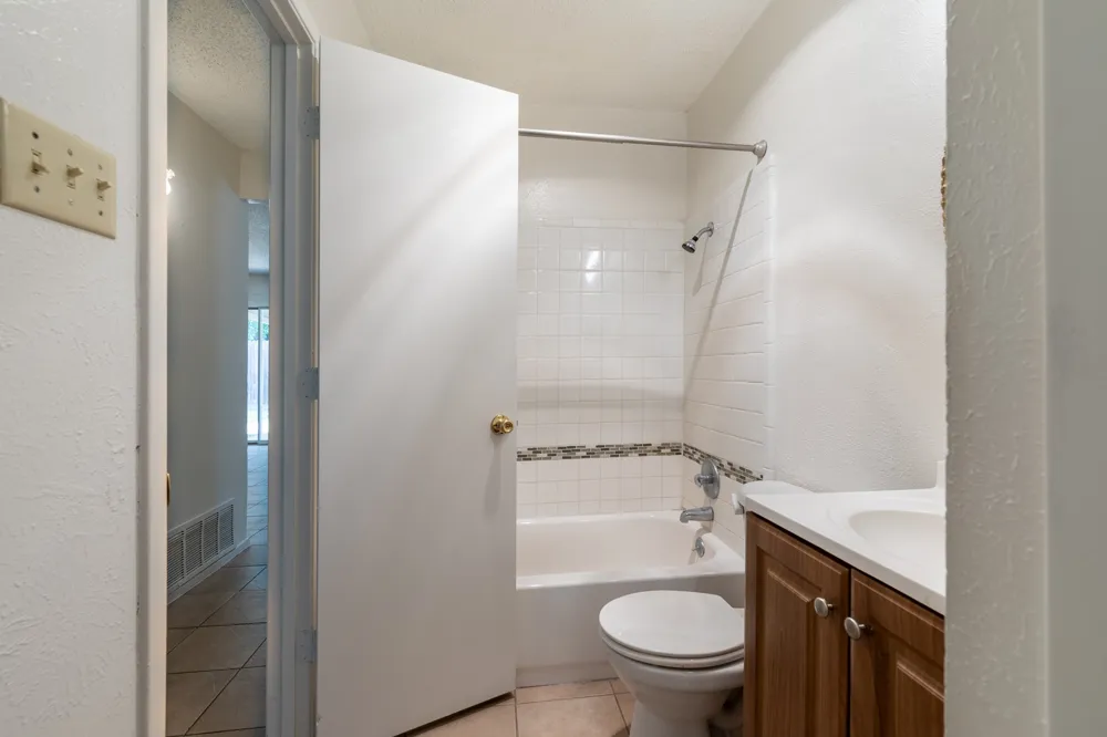 209 Pebblebrook Street Arlington, TX 76014