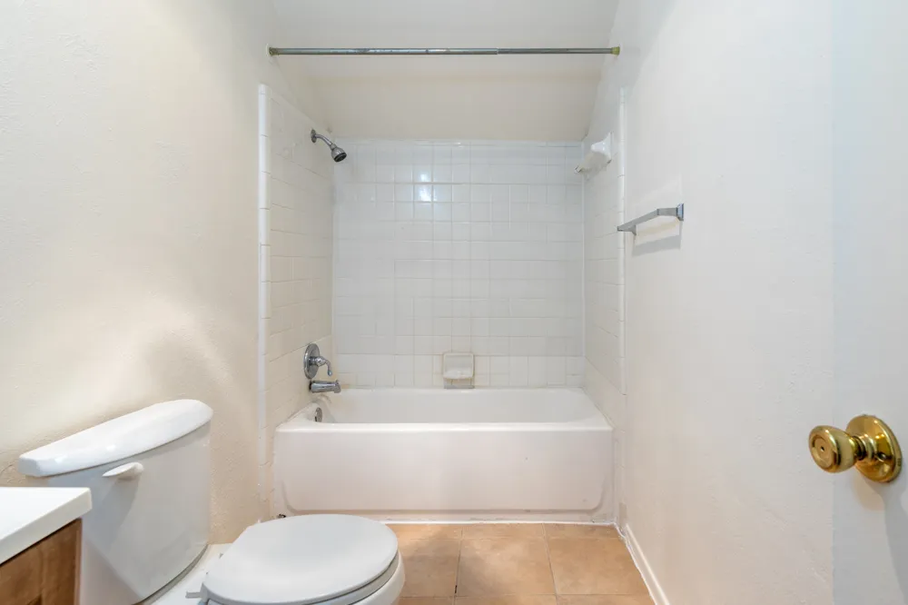 209 Pebblebrook Street Arlington, TX 76014