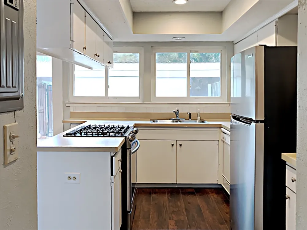 462 Westview Terrace Arlington, TX 76013