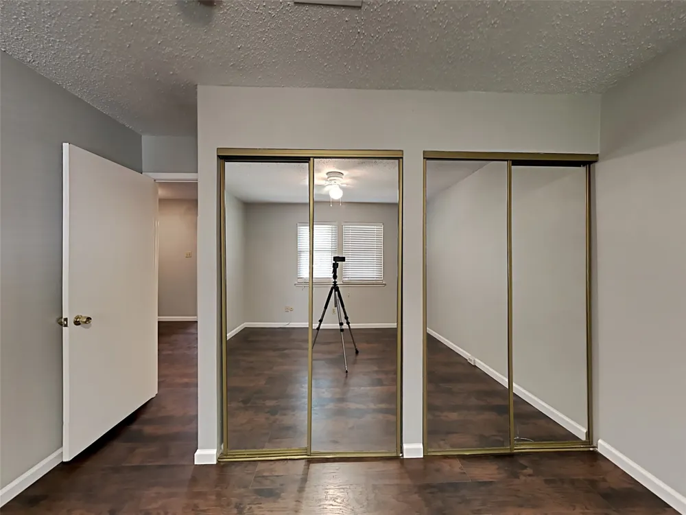 462 Westview Terrace Arlington, TX 76013