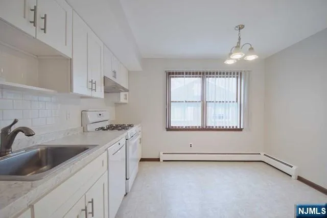 44 Newcomb Road Tenafly, NJ 07670