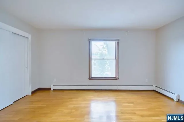 44 Newcomb Road Tenafly, NJ 07670