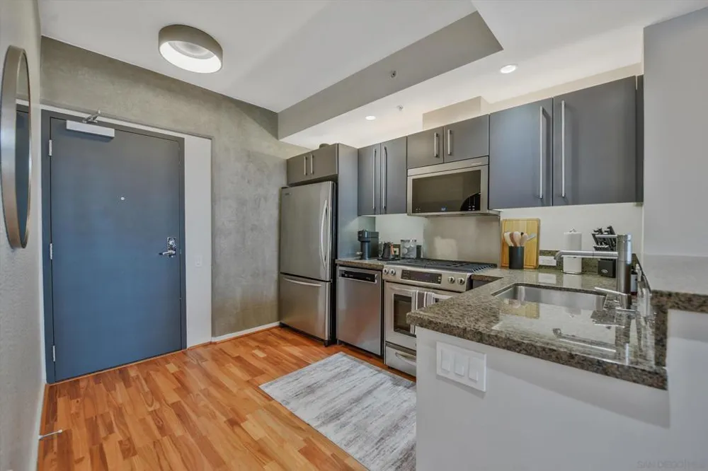 321 10Th Ave #1603 San Diego, CA 92101
