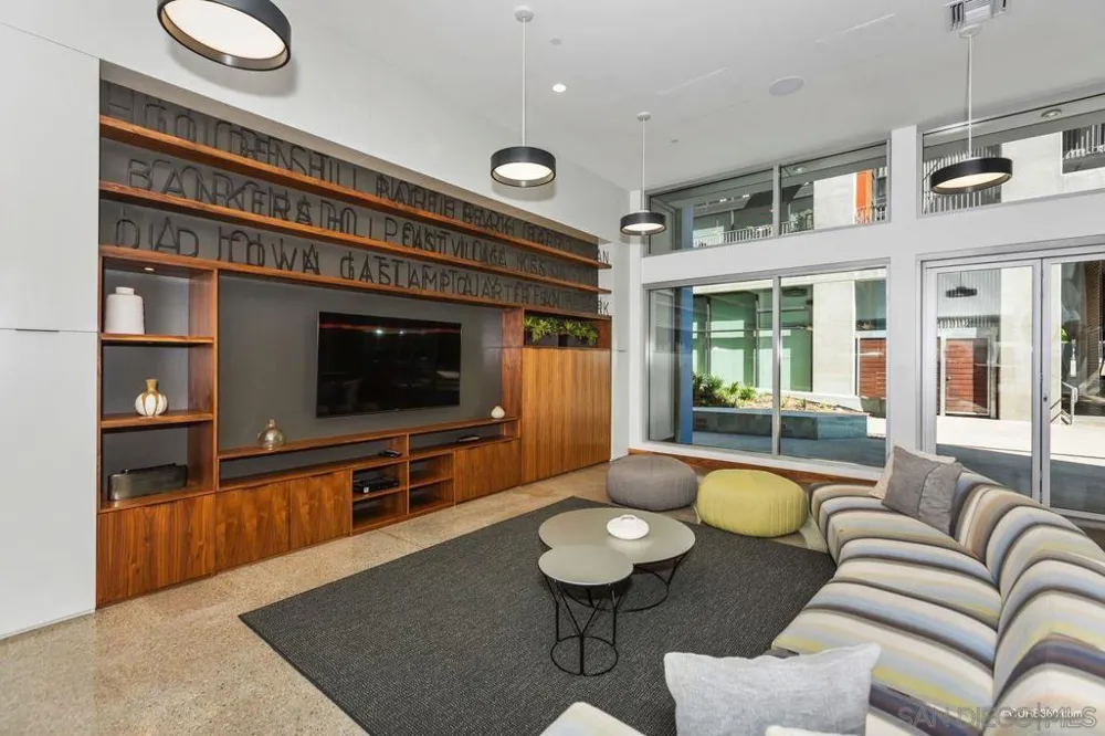 321 10Th Ave #1603 San Diego, CA 92101