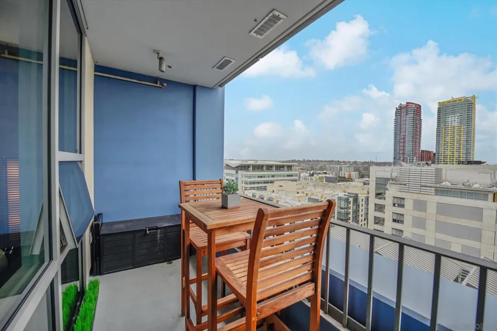 321 10Th Ave #1603 San Diego, CA 92101