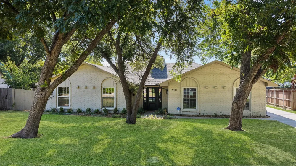 7862 La Verdura Drive Dallas, TX 75248