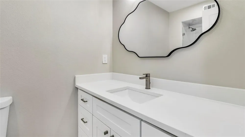 7862 La Verdura Drive Dallas, TX 75248