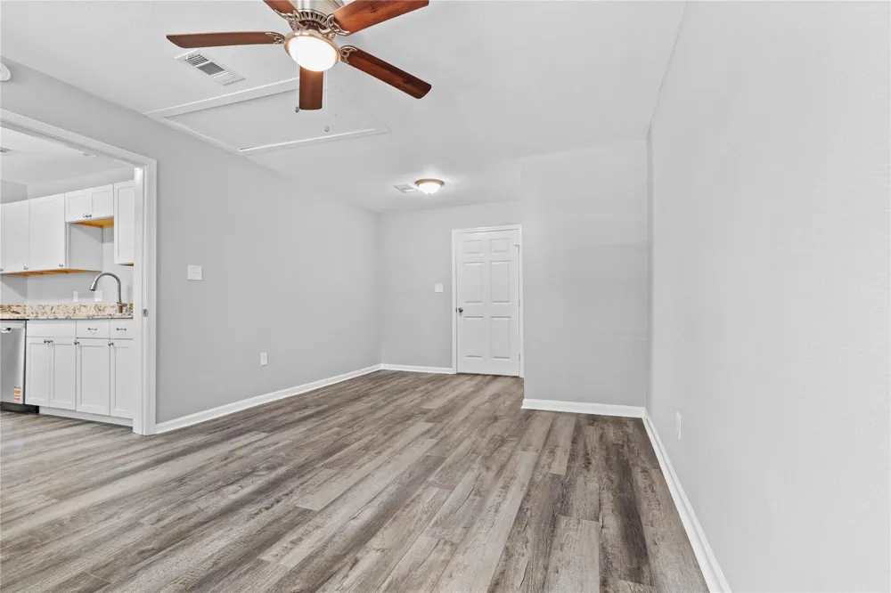 4838 Van Fleet Street Houston, TX 77033