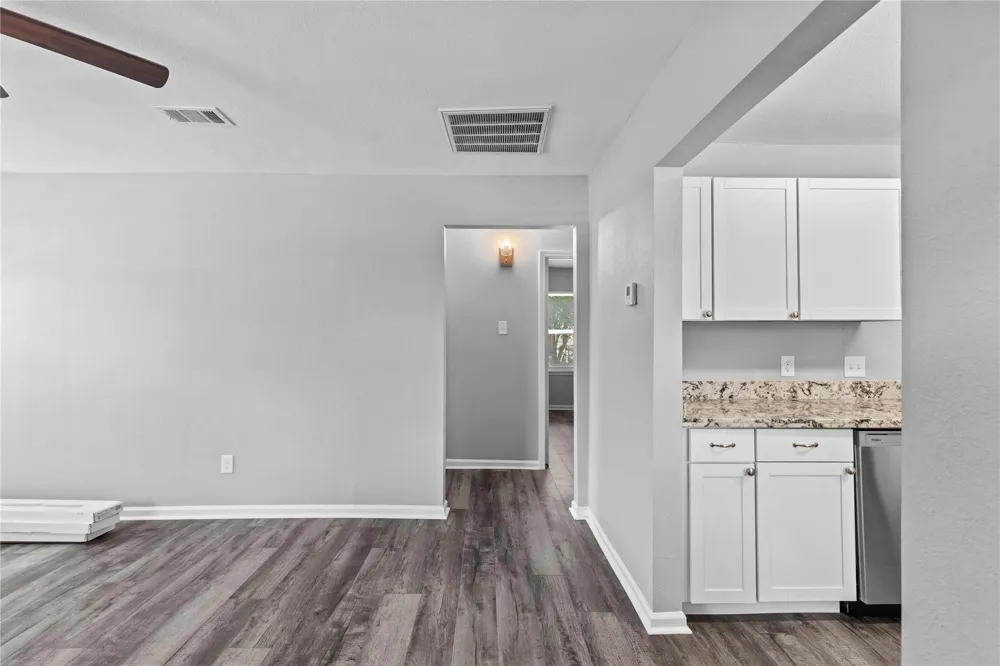 4838 Van Fleet Street Houston, TX 77033