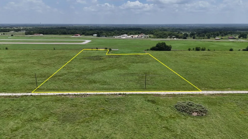 2 County Road 463 Mexia, TX 76667