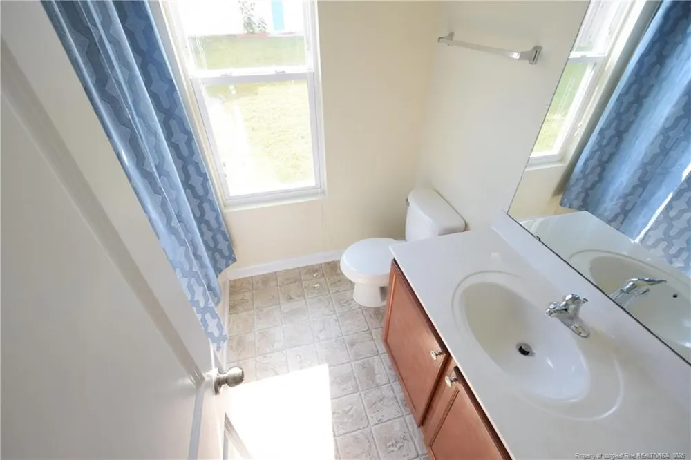 2541 Spinnaker Drive Hope Mills, NC 28348