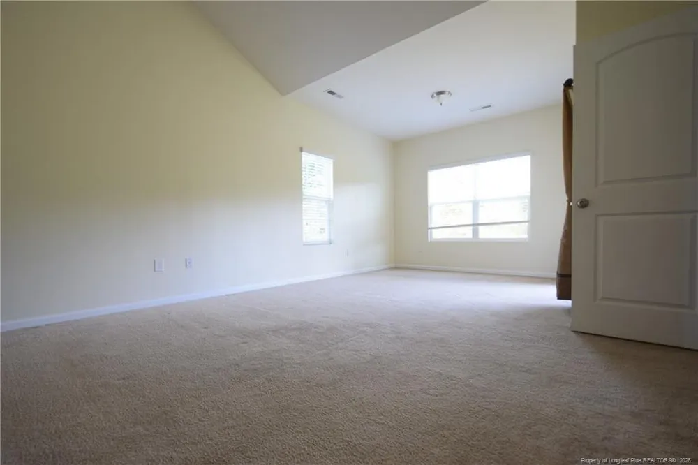 2541 Spinnaker Drive Hope Mills, NC 28348