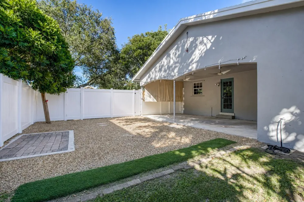 600 SW 15th Street #602 Fort Lauderdale, FL 33315