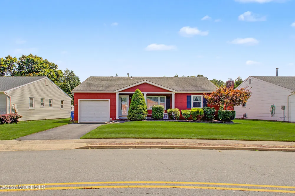 153 Westbrook Drive Toms River, NJ 08757