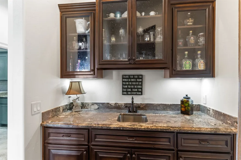 13689 S Lewis Avenue Bixby, OK 74008