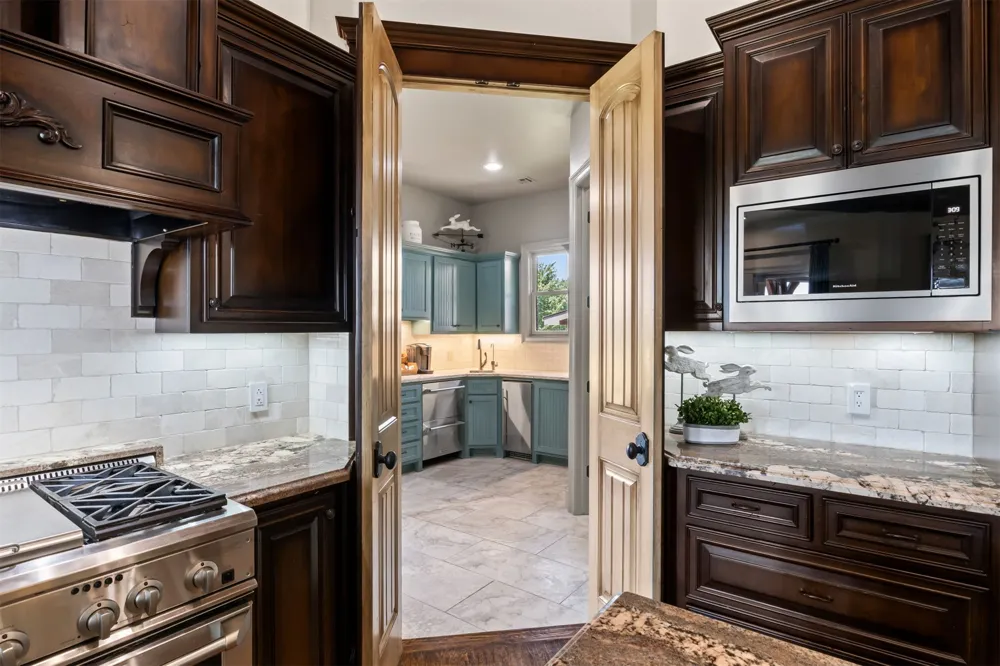 13689 S Lewis Avenue Bixby, OK 74008