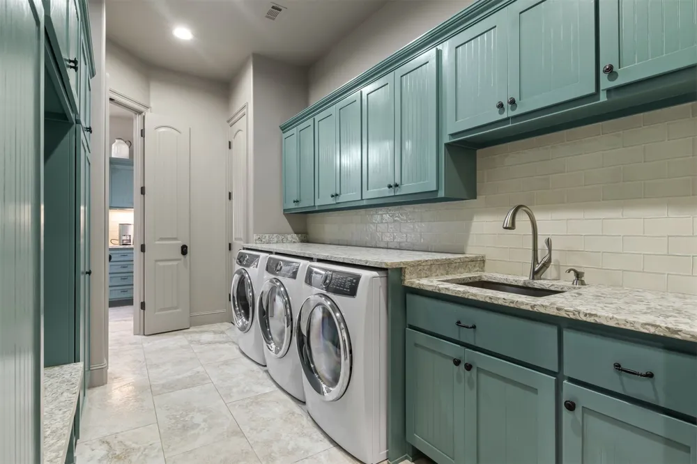 13689 S Lewis Avenue Bixby, OK 74008