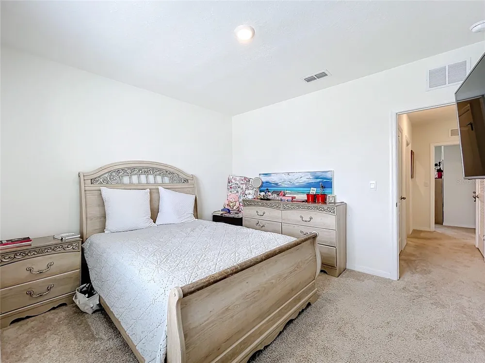 1634 REDDISH EGRET COURT Davenport, FL 33897