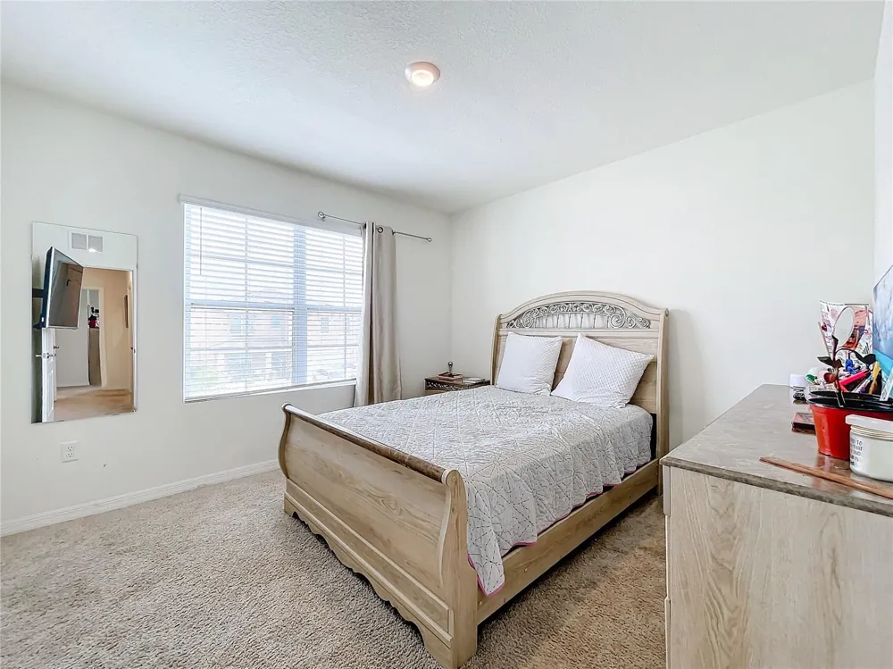 1634 REDDISH EGRET COURT Davenport, FL 33897
