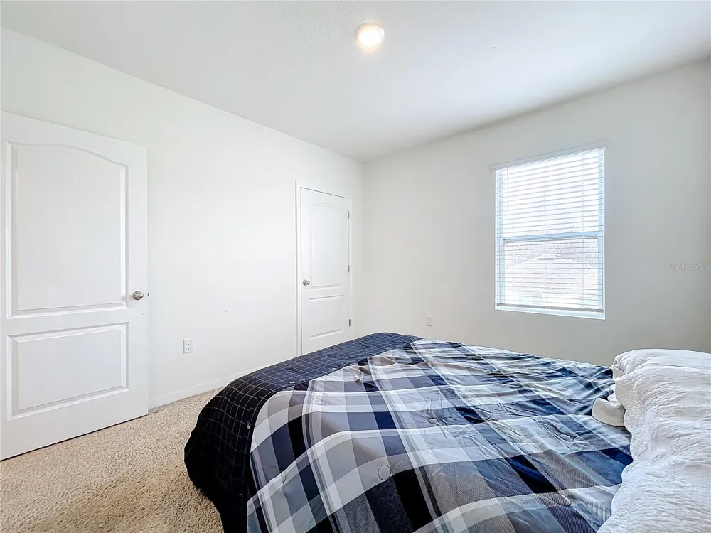 1634 REDDISH EGRET COURT Davenport, FL 33897