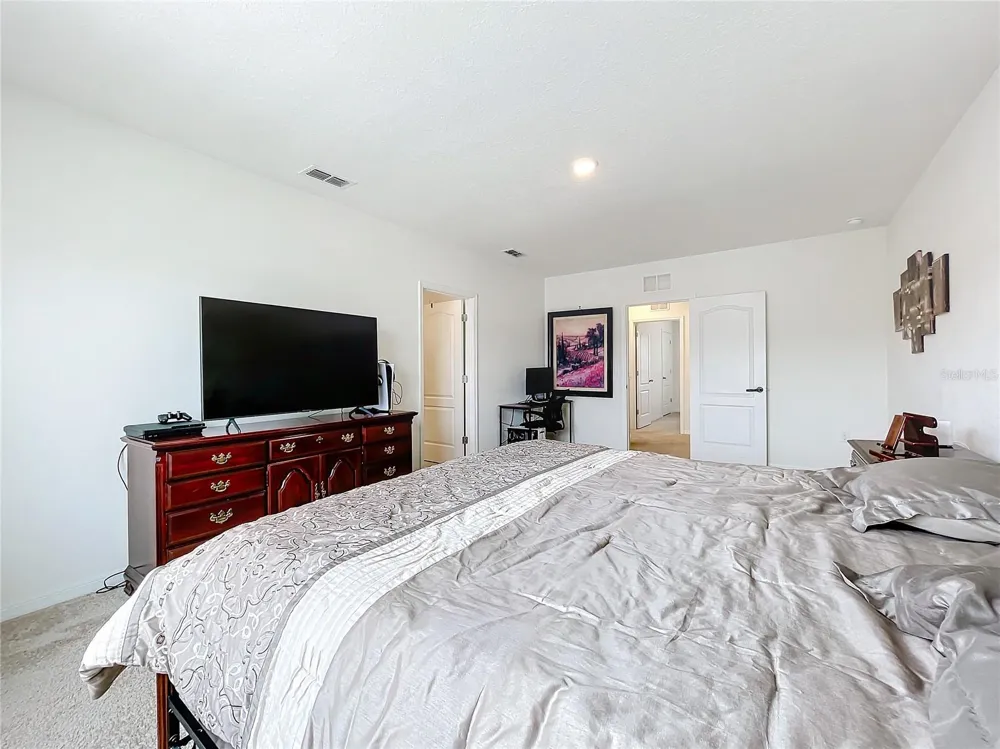 1634 REDDISH EGRET COURT Davenport, FL 33897