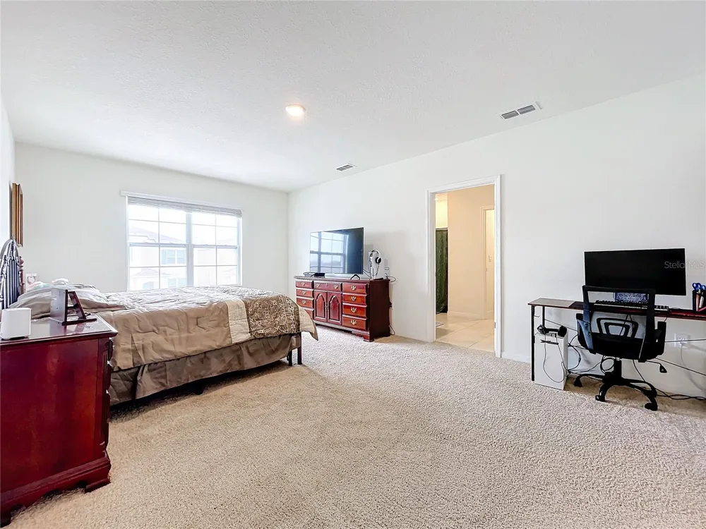 1634 REDDISH EGRET COURT Davenport, FL 33897