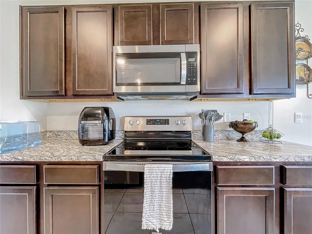 1634 REDDISH EGRET COURT Davenport, FL 33897
