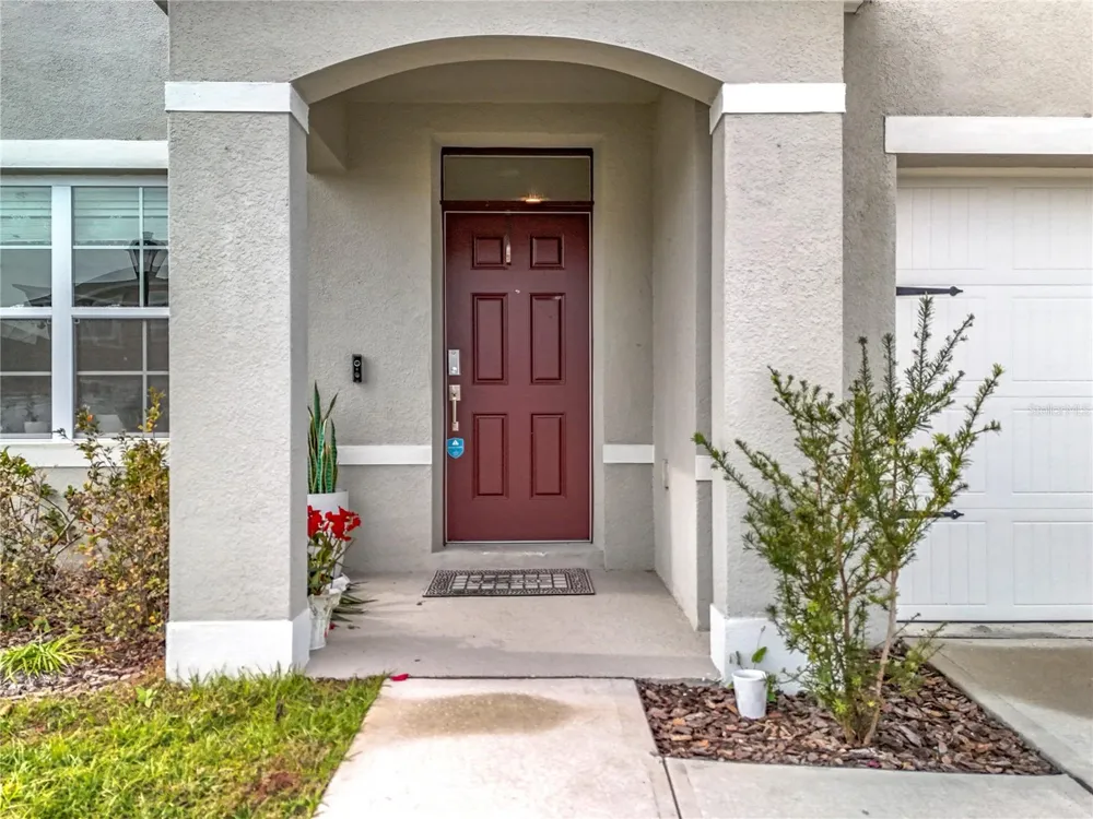 1634 REDDISH EGRET COURT Davenport, FL 33897