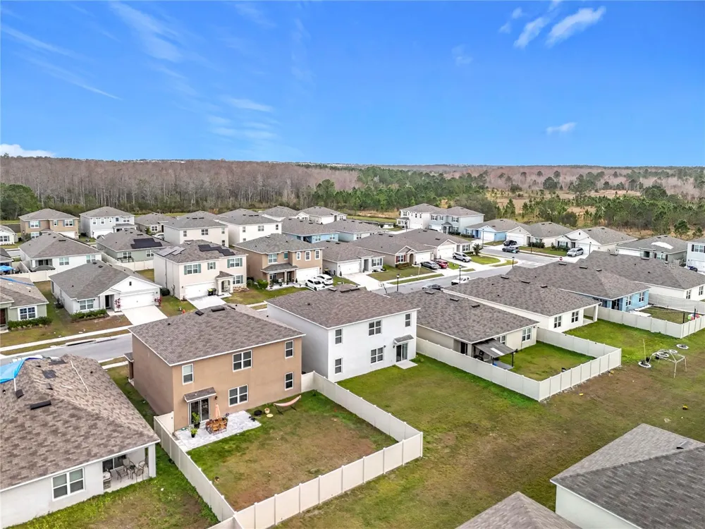 1634 REDDISH EGRET COURT Davenport, FL 33897