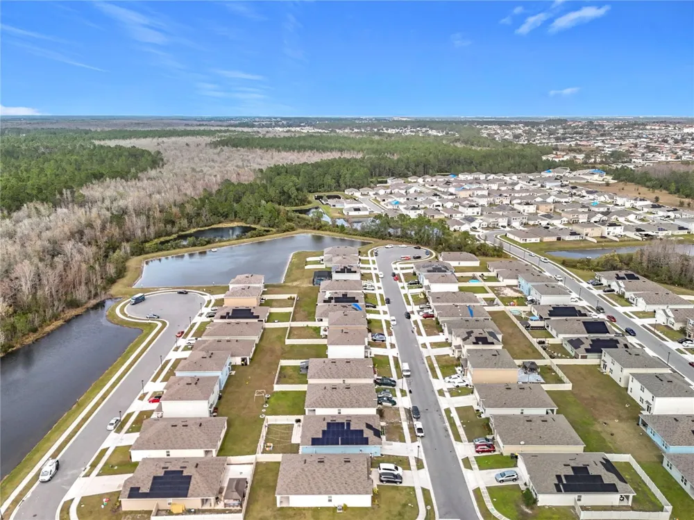 1634 REDDISH EGRET COURT Davenport, FL 33897