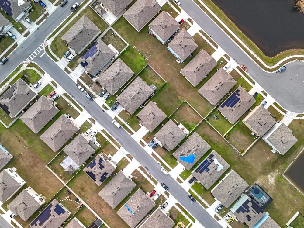 1634 REDDISH EGRET COURT Davenport, FL 33897