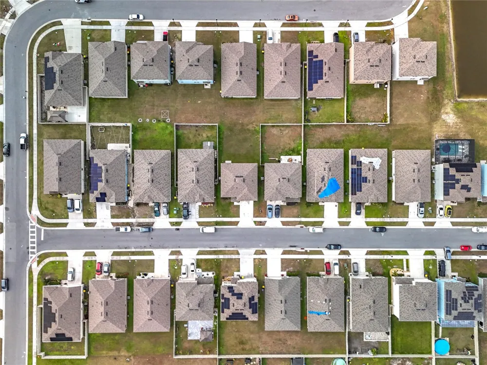1634 REDDISH EGRET COURT Davenport, FL 33897