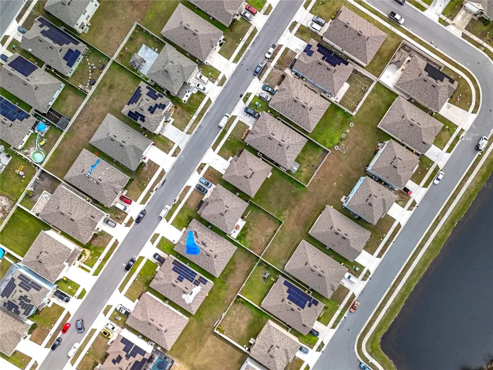 1634 REDDISH EGRET COURT Davenport, FL 33897