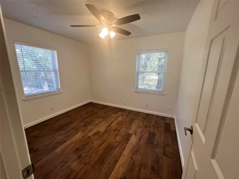 115 Burl Street Corinth, TX 76208