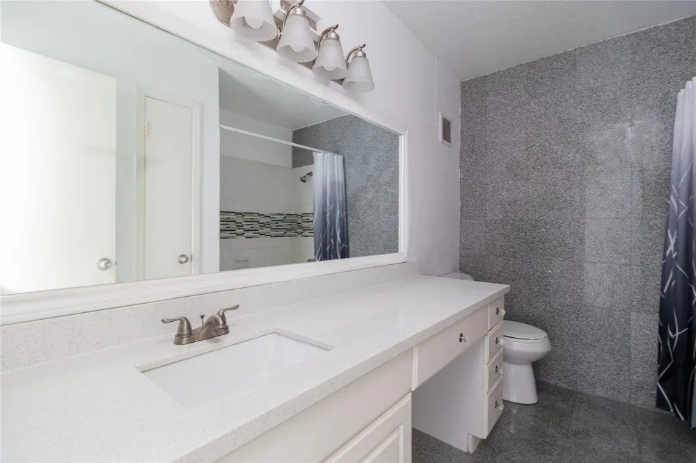 6202 Skyline Drive #29 Houston, TX 77057