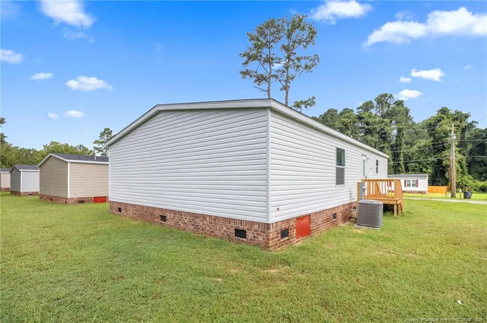 4058 Lodge Drive Wade, NC 28395
