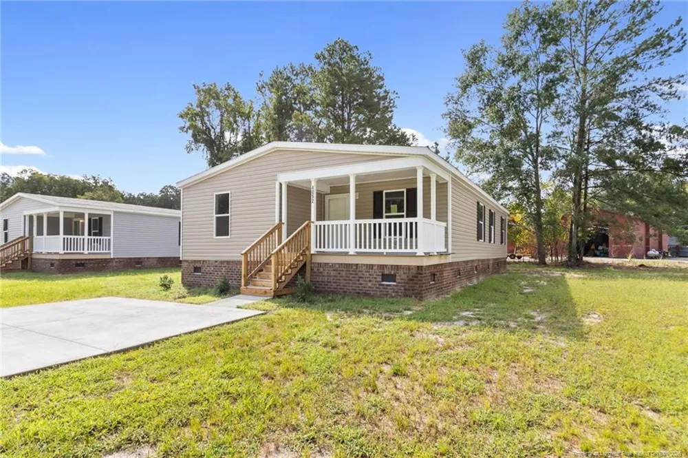 4052 Lodge Drive Wade, NC 28395