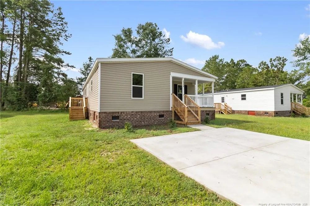 4052 Lodge Drive Wade, NC 28395