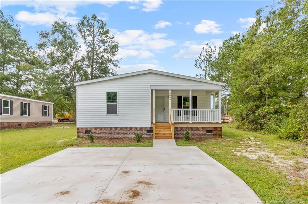 4050 Lodge Drive Wade, NC 28395