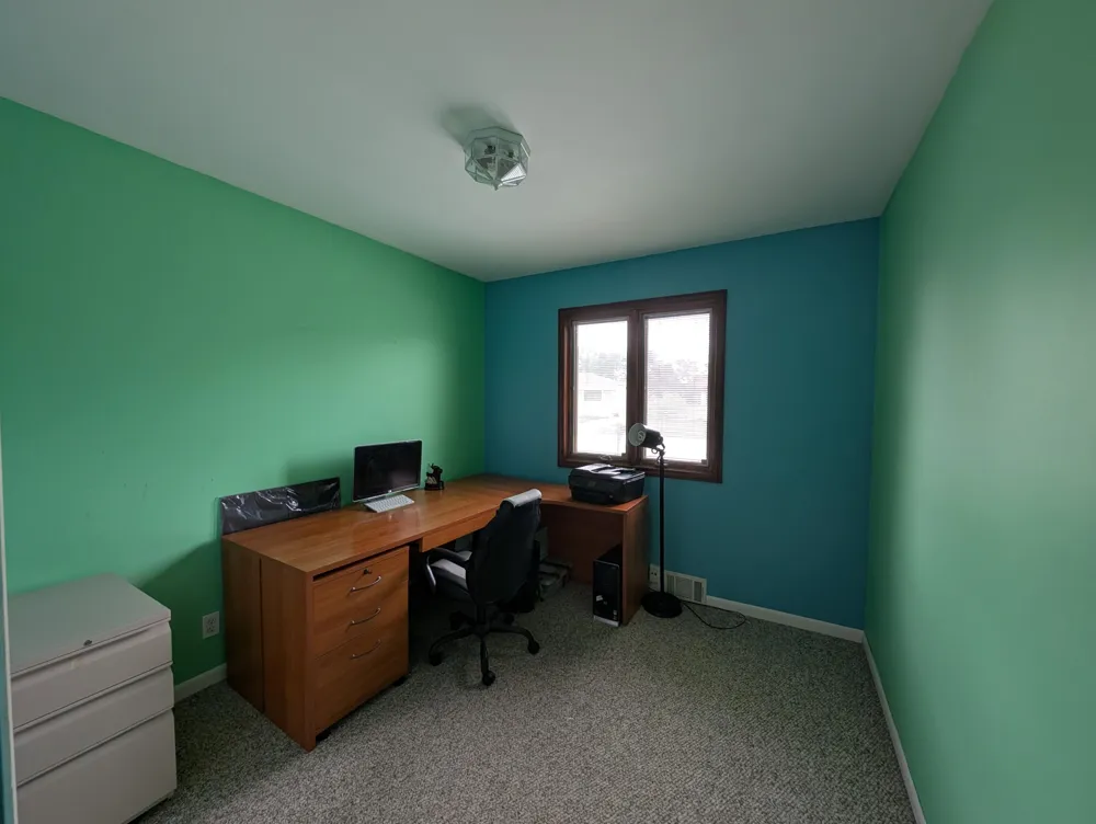 16318 Wellington Avenue Roseville, MI 48066