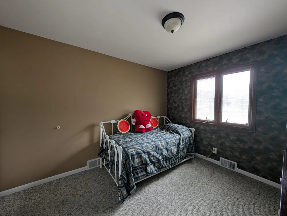 16318 Wellington Avenue Roseville, MI 48066