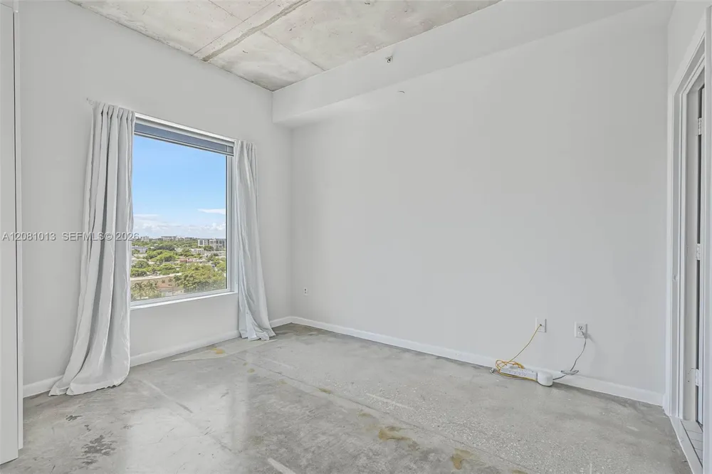 10 SW South River Dr #1106 Miami, FL 33130