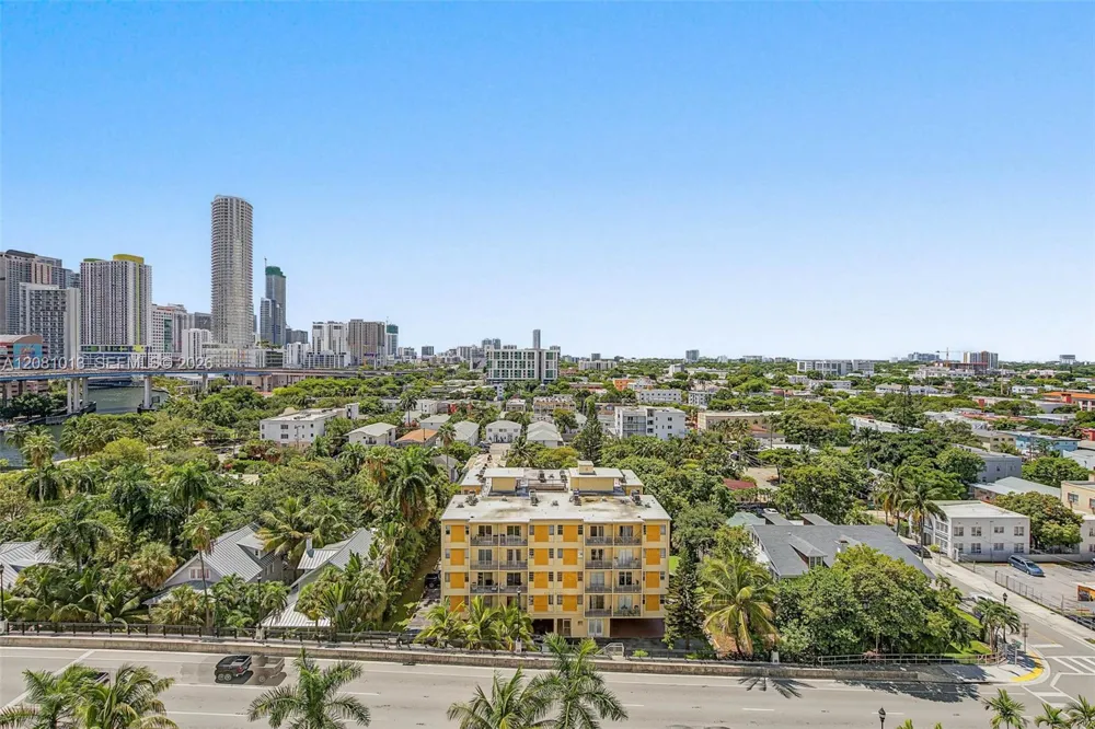 10 SW South River Dr #1106 Miami, FL 33130
