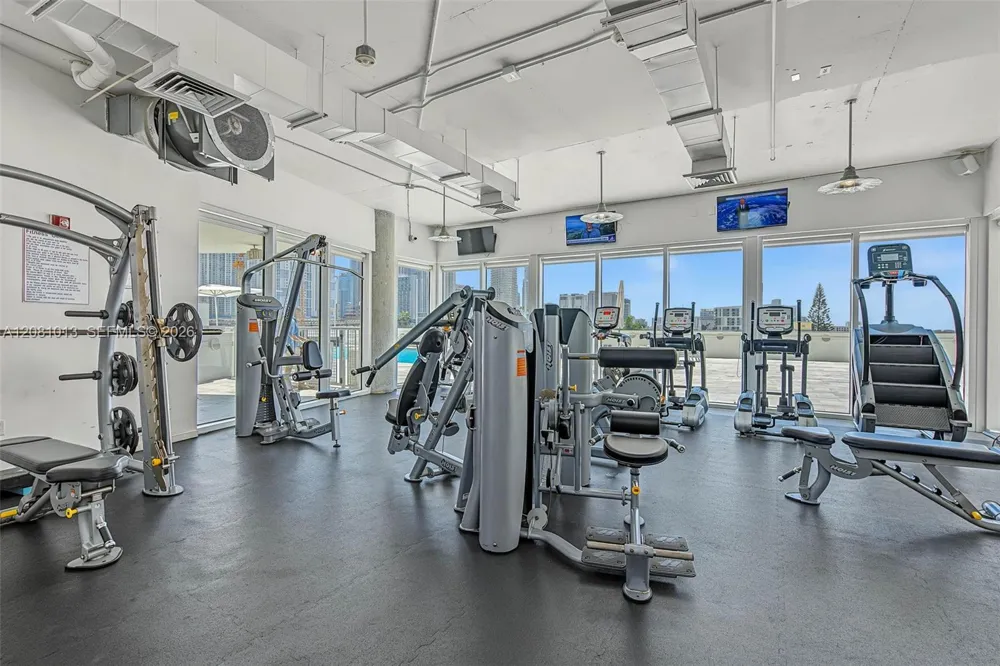 10 SW South River Dr #1106 Miami, FL 33130