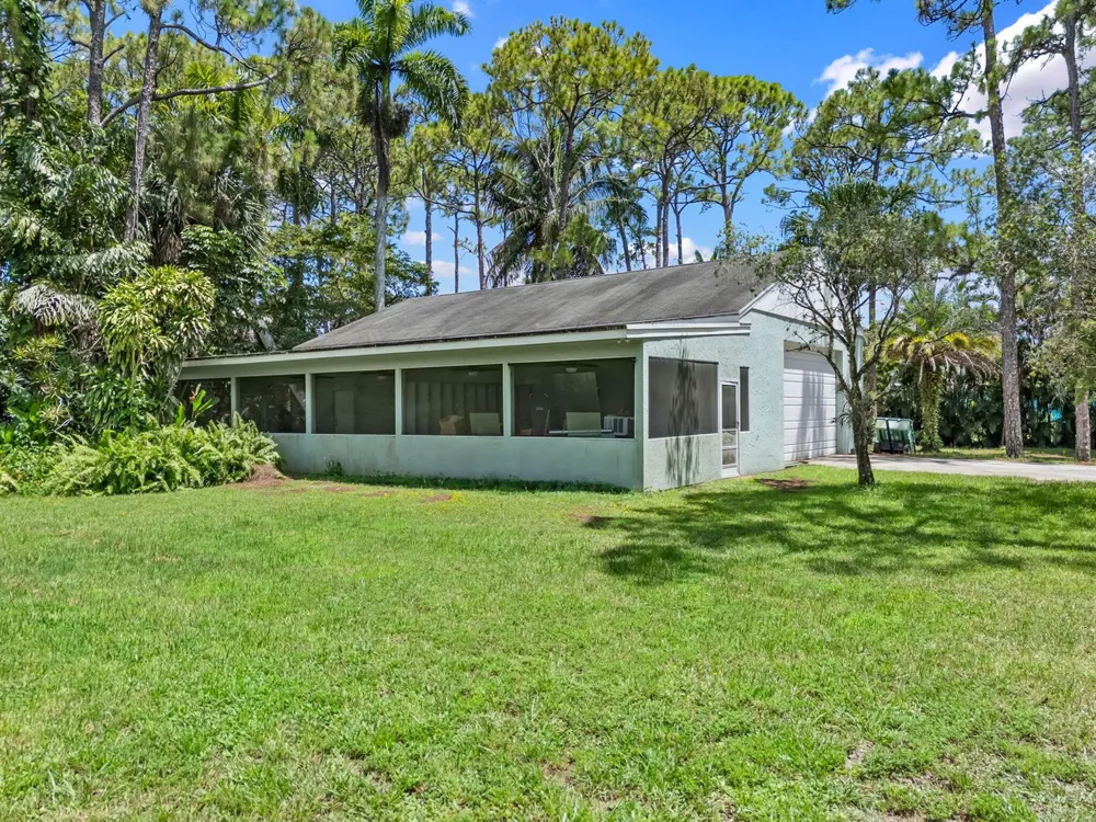 2585 W G ROAD 