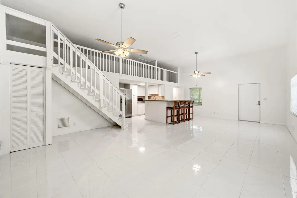 2585 W G ROAD 